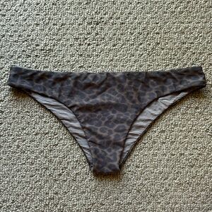 ACACIA // Makai Bottom